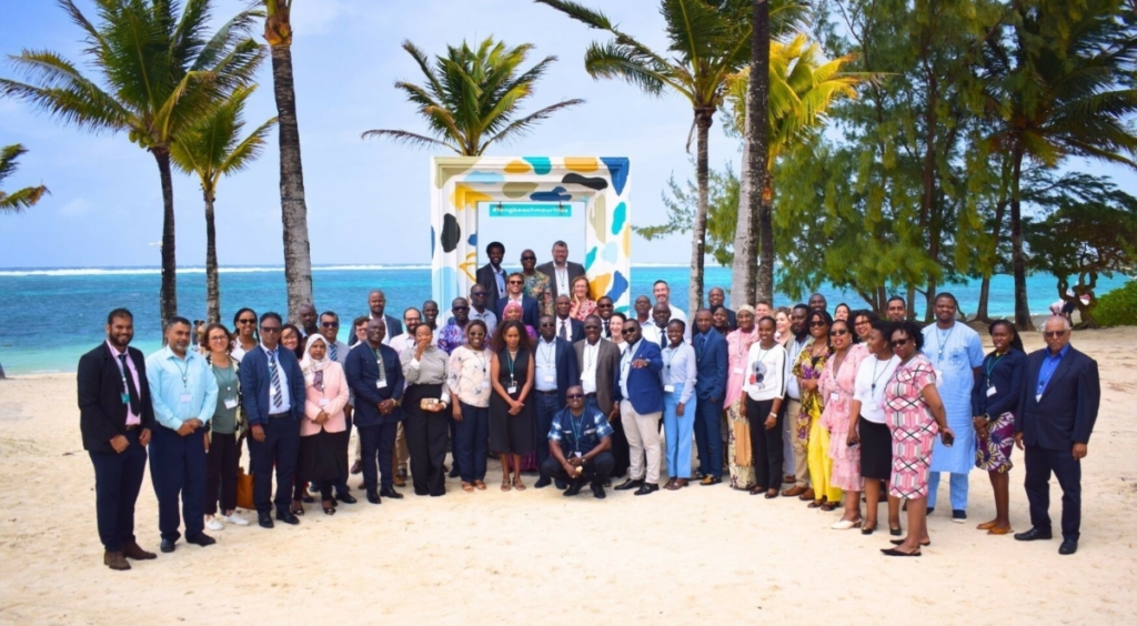 Group photo Policy dialogue health Mauritius